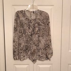 🤩 4 for $15- Jennifer Lopez Blouse